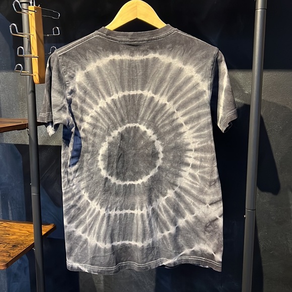 Gray & white tie die short sleeve T-shirt electric pink flamingo ENJOY! - Picture 4 of 4